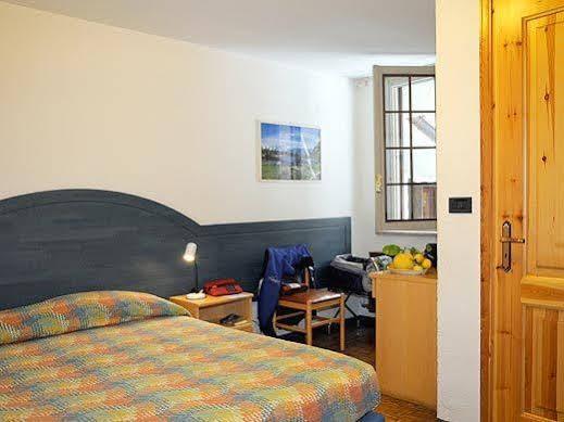 Hotel Aigle 3*